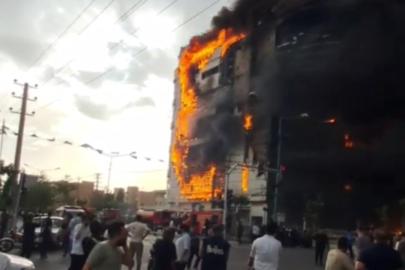 Tahran'da alışveriş merkezinde çıkan yangında 8 kişi hayatını kaybetti