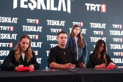 Teşkilat dizisi oyuncuları Etnospor'da hayranlarıyla buluştu