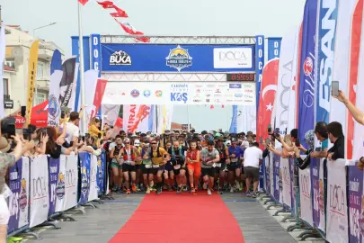 Bursa Mudanya'da 1040 sporcu tarihin izinde koştu