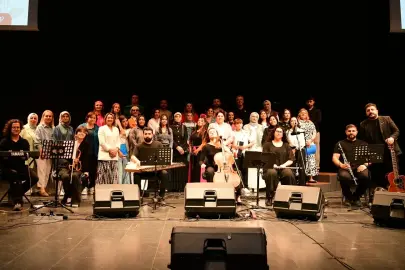 Çayırova’da 80’ler 90’lar konserine büyük ilgi