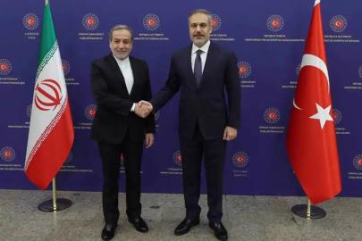 Dışişleri Bakanı Fidan, İranlı mevkidaşı Arakçi ile görüştü