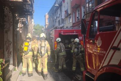 İstanbul'da iş yerinde çıkan yangın söndürüldü