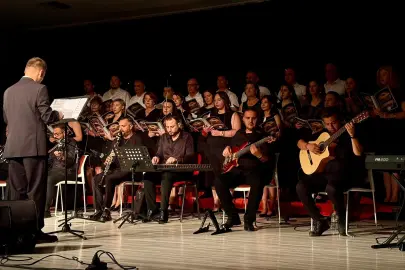 Keşanlı öğretmenlerden kültür ve sanat dolu gece