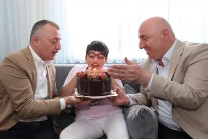 Kocaeli'de Başkan Büyükakın’dan doğum günü sürprizi