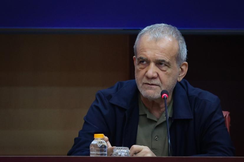 Pezeşkiyan: Ülkenin altyapısını tehdit etmek, İran'a karşı duyulan çaresizliğin bir işaretidir