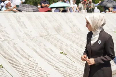 Bakan Göktaş: Srebrenitsa Soykırımı'nı unutturmayacağız