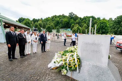 Başkan Tugay Srebrenica Katliamı’nı anma törenlerine katıldı