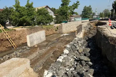 Düzce Aydınpınar’da hasar gören köprüler yenileniyor