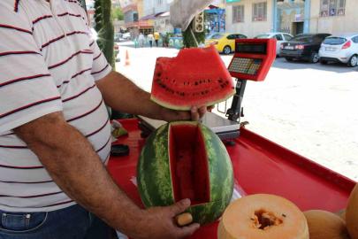 Erzincan’da sıcaklar karpuz satışlarını artırdı
