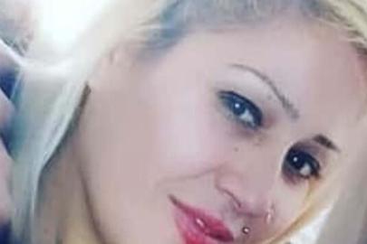Sevgilisi tarafından dövülerek öldürülen Sevil'in tabutunu kadınlar taşıdı