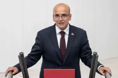 Bakan Şimşek Türkiye’nin borçluluk oranını yorumladı