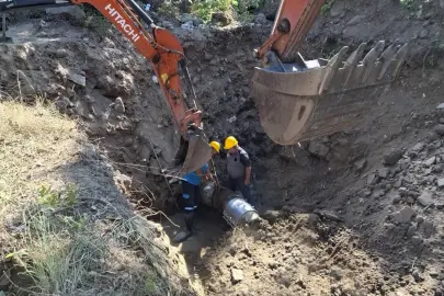 Balıkesir'de 40 yıllık içme suyu hattında bakım ve onarım
