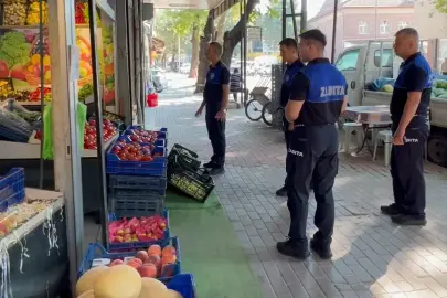 İnegöl Zabıtası'ndan kaldırım işgali ve çevre kirliliği denetimi