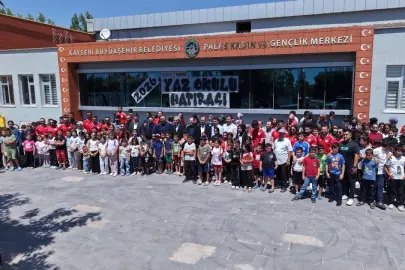 Kayseri Büyükşehir yaz okullarından görkemli final