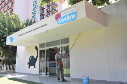 Konyaaltı Bebek Parkı yenileniyor