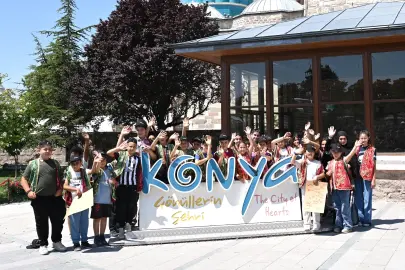 Konya’da gençler yaz okulunda şehri keşfetti
