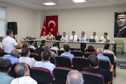 Mersin Silifke’de muhtarlar yerel yöneticilerle buluştu