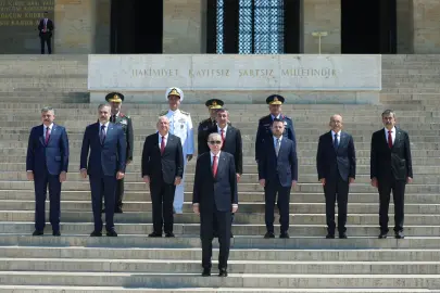 YAŞ kararları açıklandı! 25 general ve amiral terfi etti... Hava Kuvvetleri Komutanı değişti