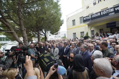 Burhan Özfatura son yolculuğuna uğurlandı