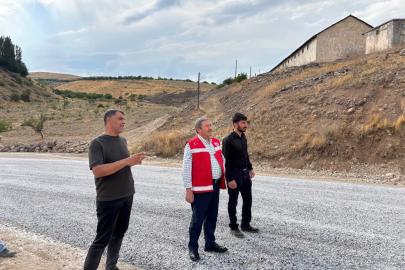 Darende’de yol yapım çalışmaları sürüyor