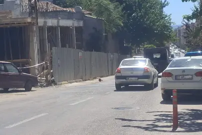 Keşan’da kaldırım işgalleri yayaları tehlikeye sürüklüyor!