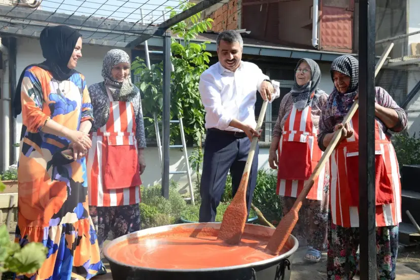 Bursa Yıldırım'da kadınlar üretiyor, Yıldırım kazanıyor